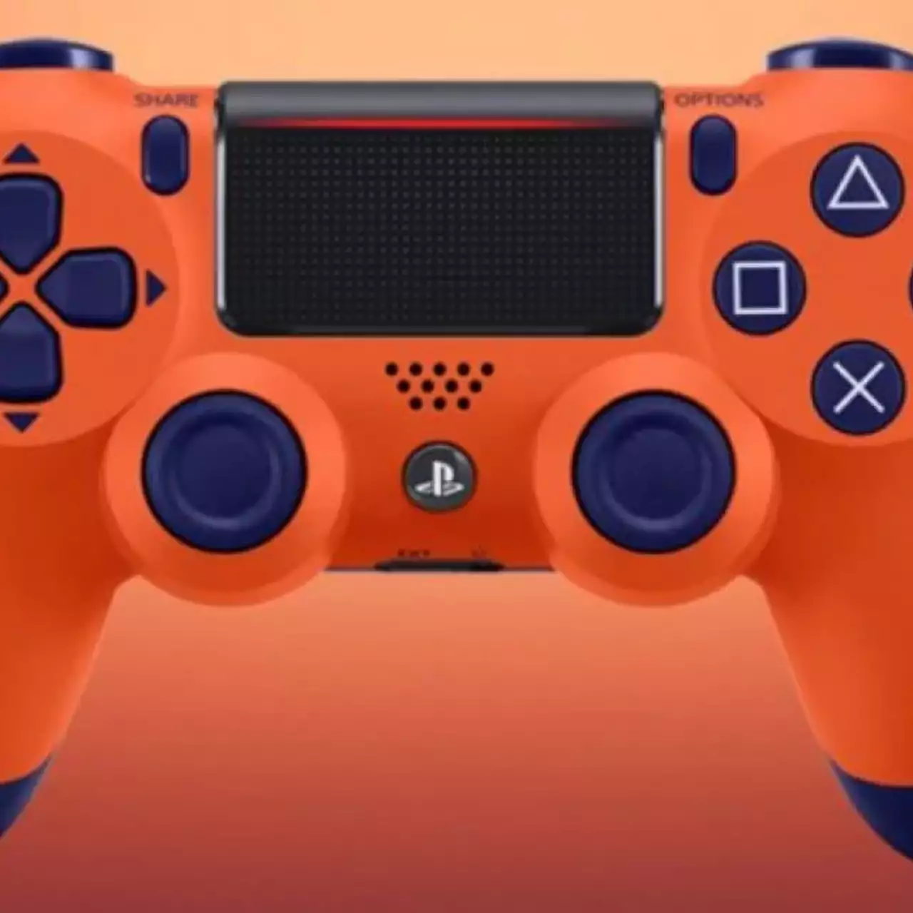Sony представила Dualshock 4 в цвете «Оранжевый закат» Sony представила Dualshock 4 в цвете «Оранжевый закат»