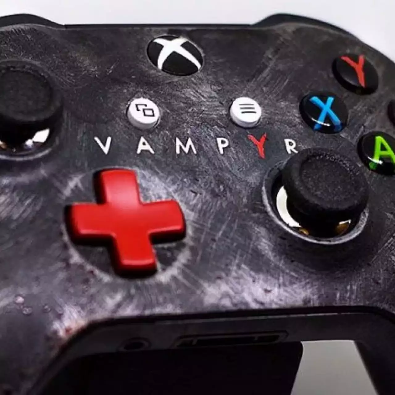 Для Xbox One выпустят вампирский геймпад Для Xbox One выпустят вампирский геймпад
