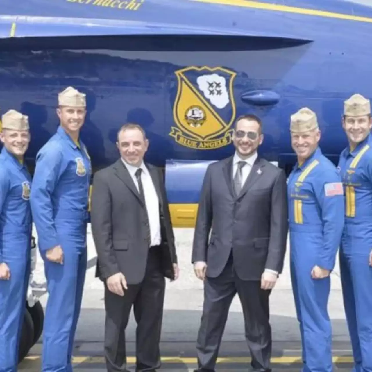 Фанат авиации вместе с военно-морским флотом США создал авиасимулятор Blue Angels Flight Simulator