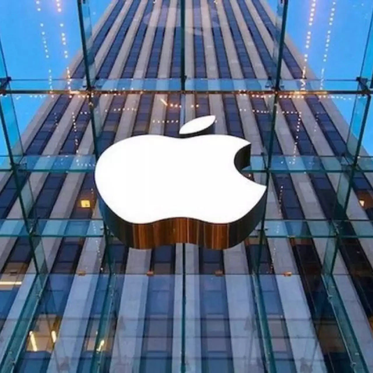 Apple забросали судебными исками за умышленное снижение производительности старых айфонов