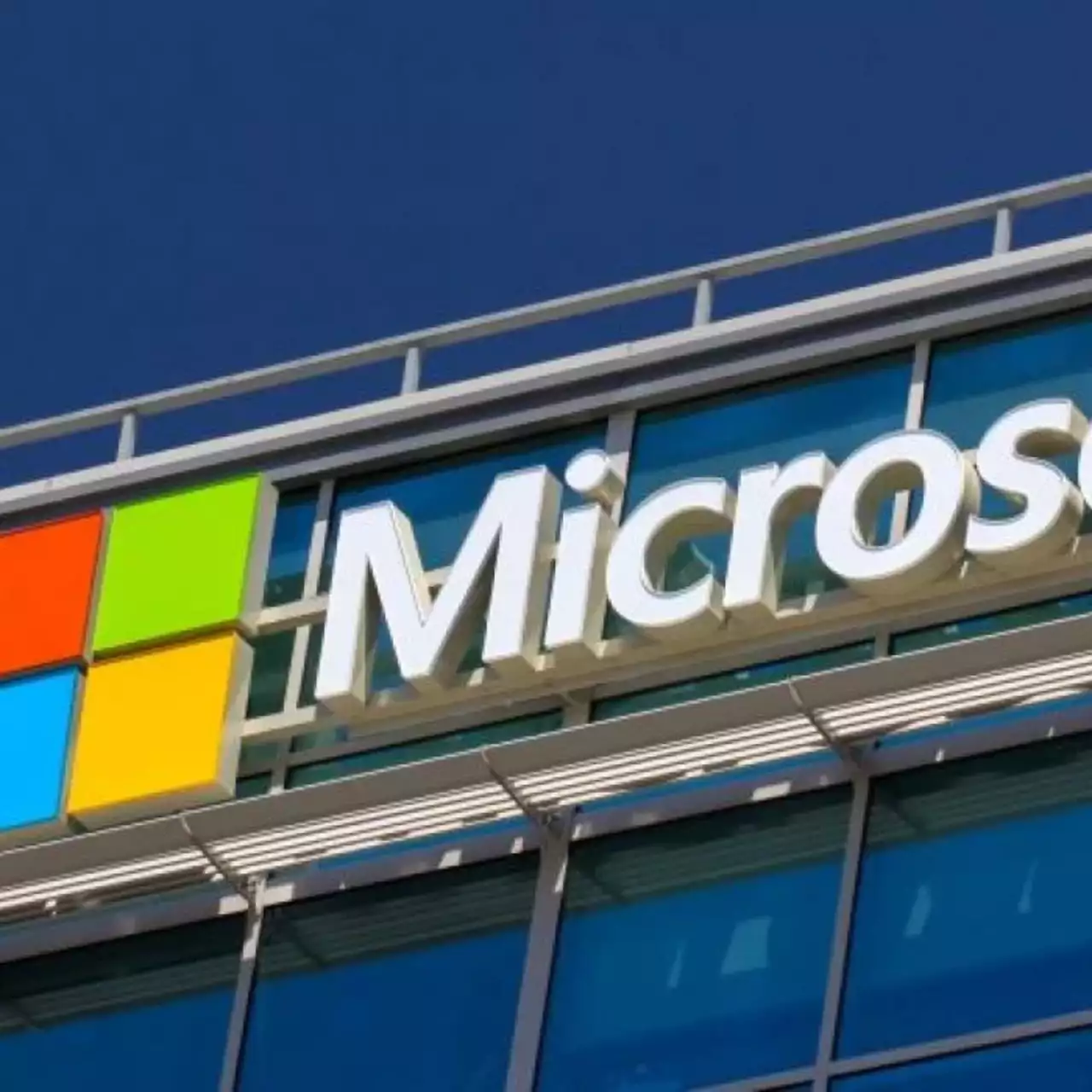 Сотрудники Amazon и Microsoft заказывали азиатских проституток прямо из офиса