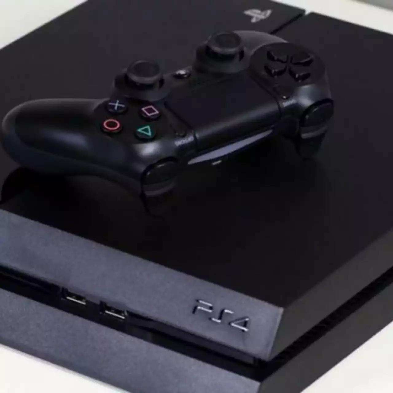 На взломанной PS4 запустили первую пиратскую игру На взломанной PS4 запустили первую пиратскую игру