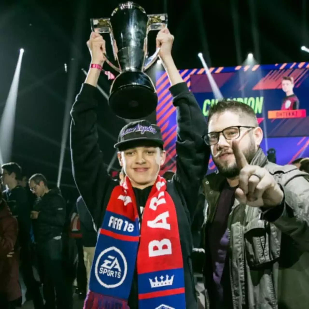 Победителем первого крупного турнира по FIFA 18 стал шестнадцатилетний британец Победителем первого крупного турнира по FIFA 18 стал шестнадцатилетний британец
