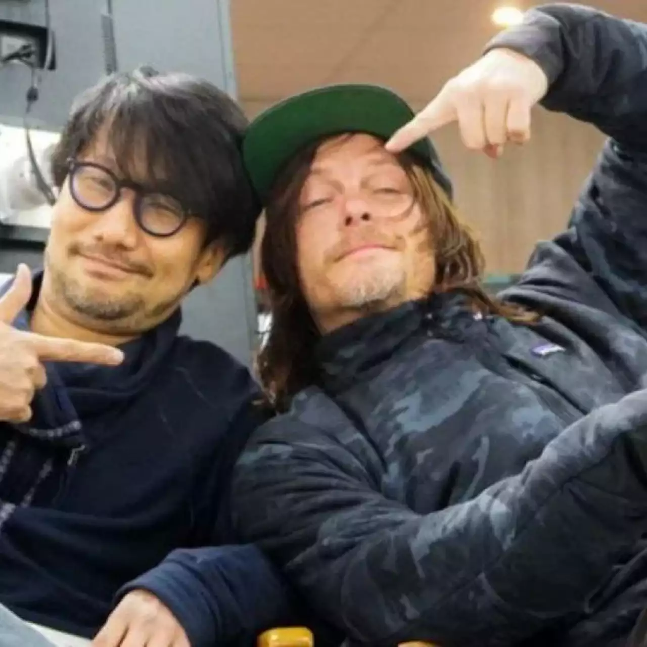 Хидео Кодзима, Норман Ридус и Джефф Кейли, вероятно, готовят показ Death Stranding для E3 Хидео Кодзима, Норман Ридус и Джефф Кейли, вероятно, готовят показ Death Stranding для E3