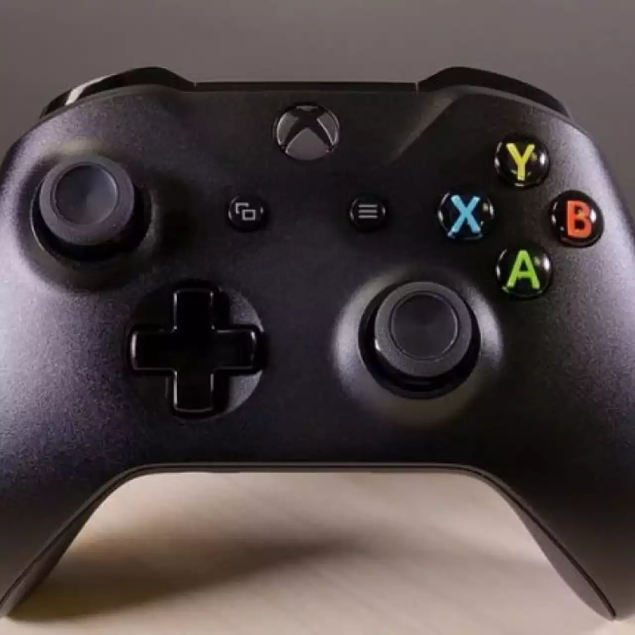 Весеннее обновление Xbox One добавит удаленное управление игрой стримеров Весеннее обновление Xbox One добавит удаленное управление игрой стримеров