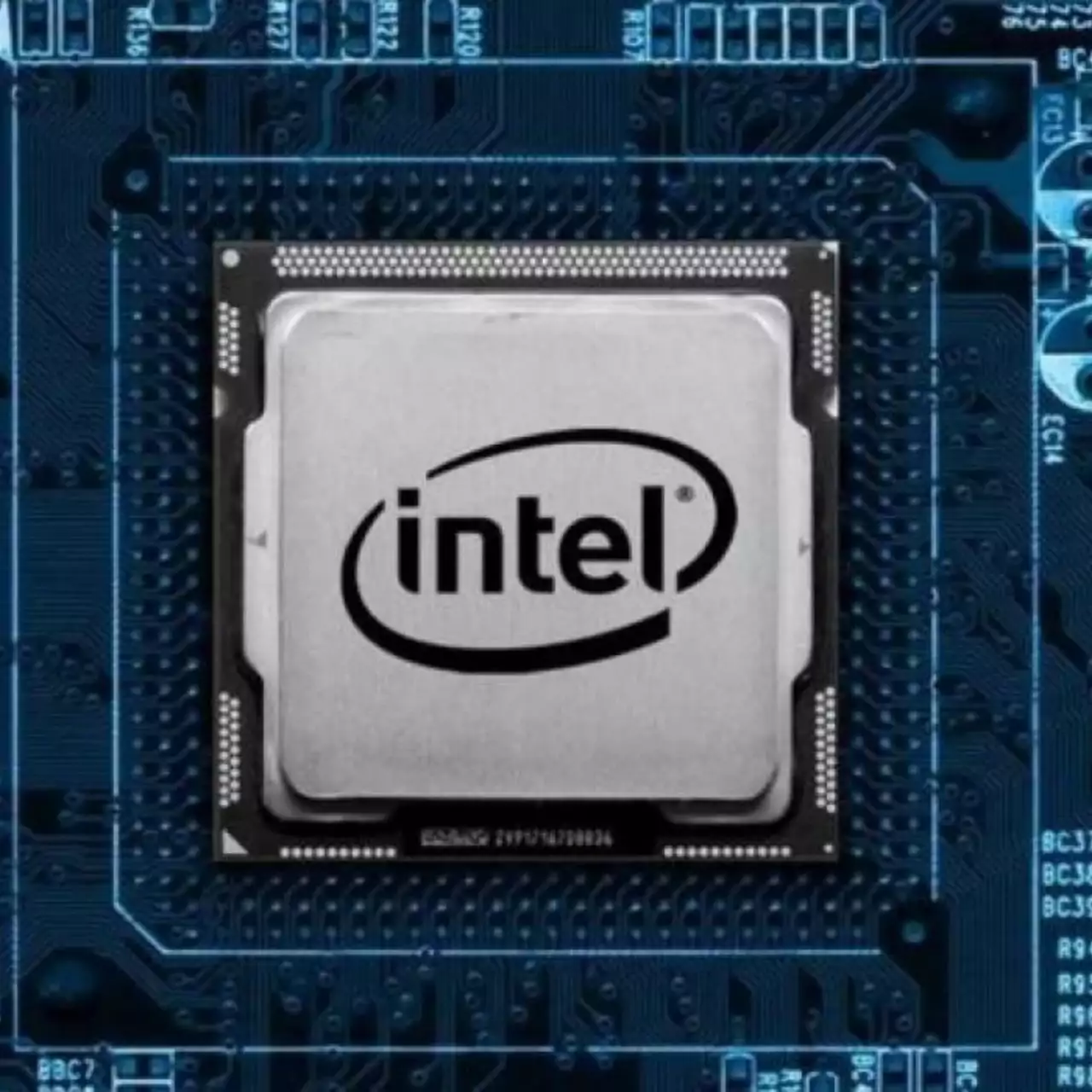 Intel создала 10-нм процессор Core i3-8121U