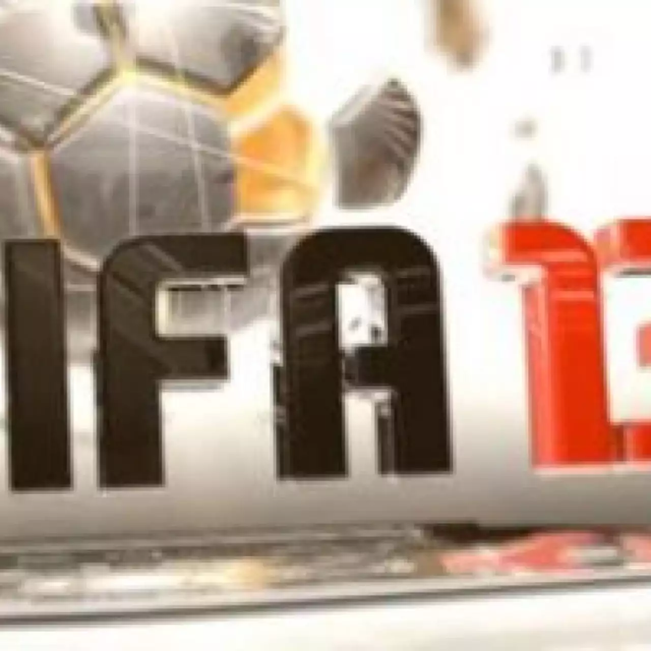 Интервью с продюсером FIFA 13 Интервью с продюсером FIFA 13