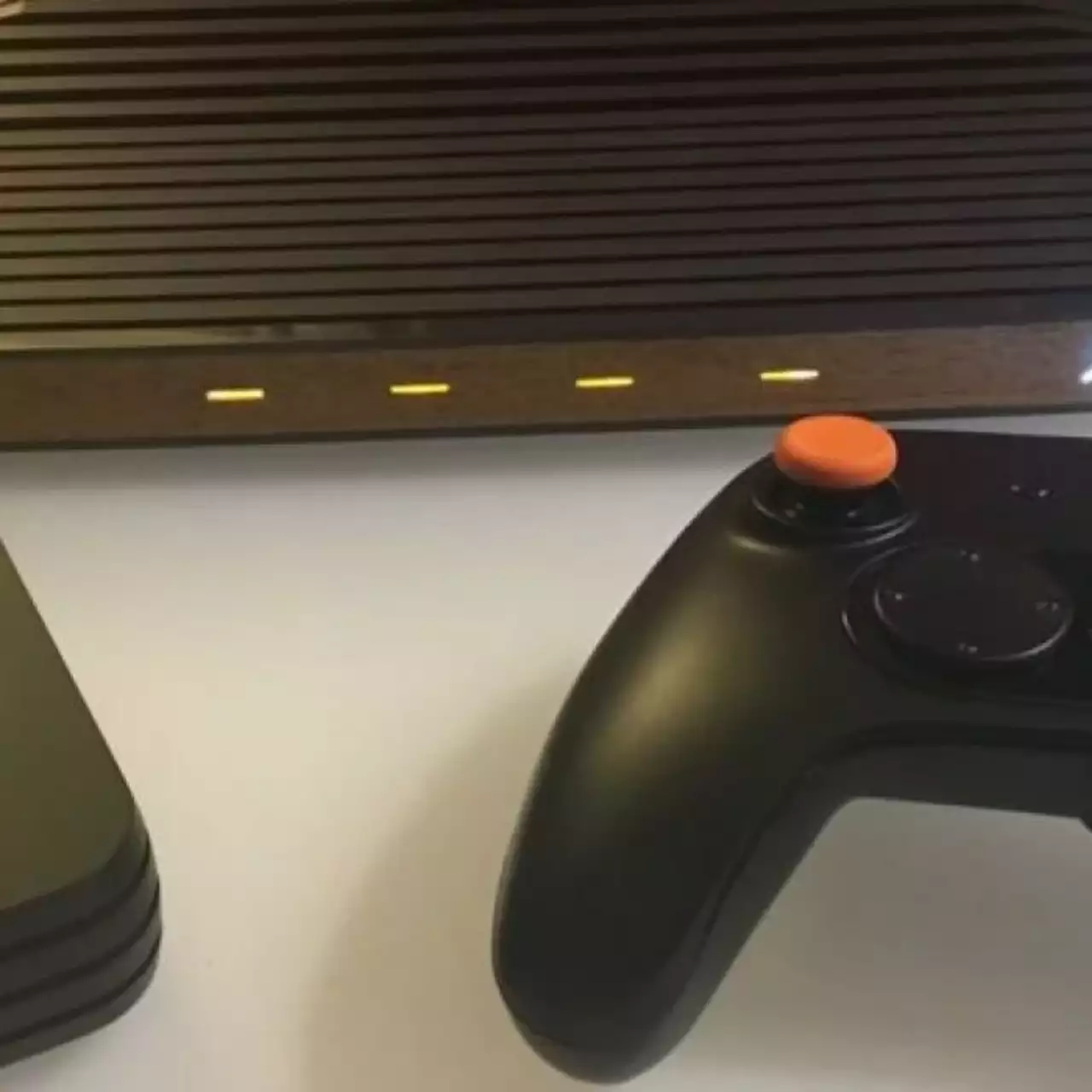 Игровая консоль Atari VCS собрала более $2 млн. на Indiegogo. Опубликованы характеристики