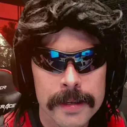 В дом известного стримера стреляют второй день подряд прямо во время трансляции