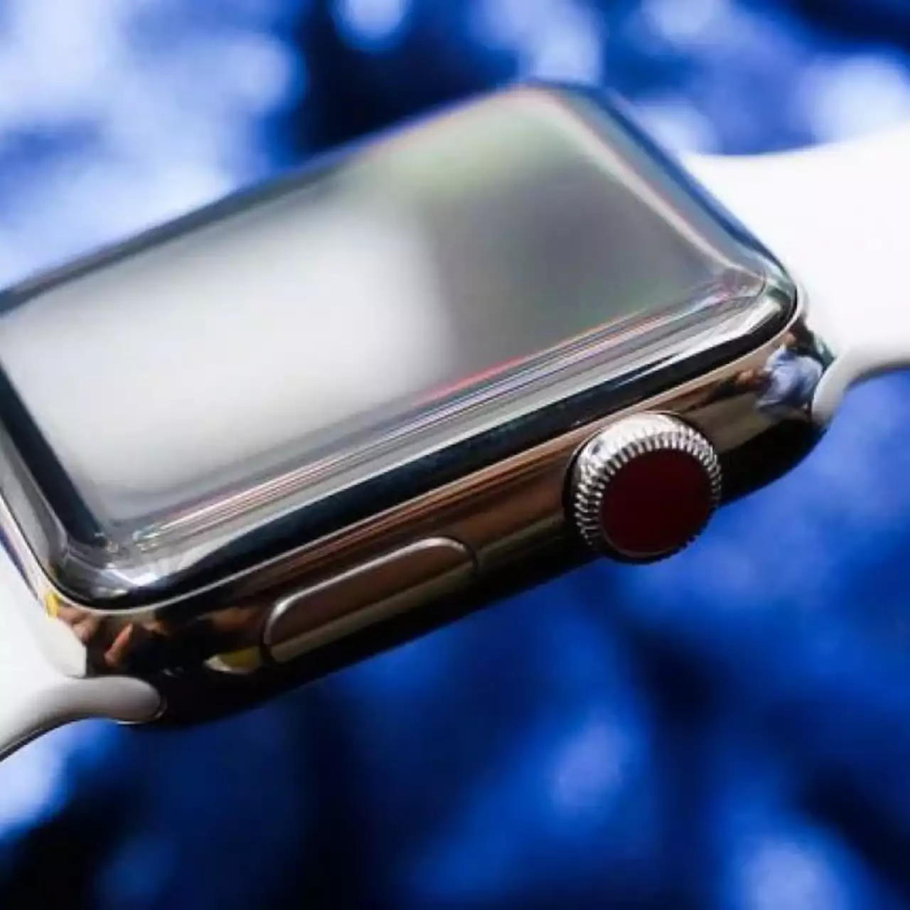 Apple рассказала об Apple Watch 4, которые записывают ЭКГ и вызовут скорую, когда вы упадете Apple рассказала об Apple Watch 4, которые записывают ЭКГ и вызовут скорую, когда вы упадете