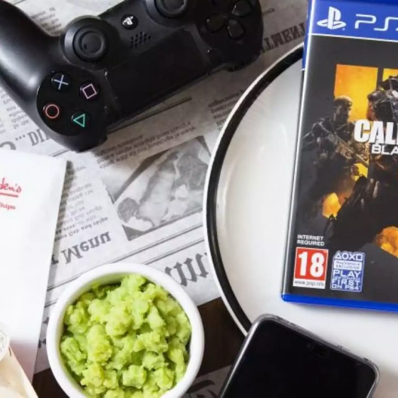 Сервис по доставке еды подарит Black Ops 4 за заказ одного блюда. Но есть одно «но» Сервис по доставке еды подарит Black Ops 4 за заказ одного блюда. Но есть одно «но»