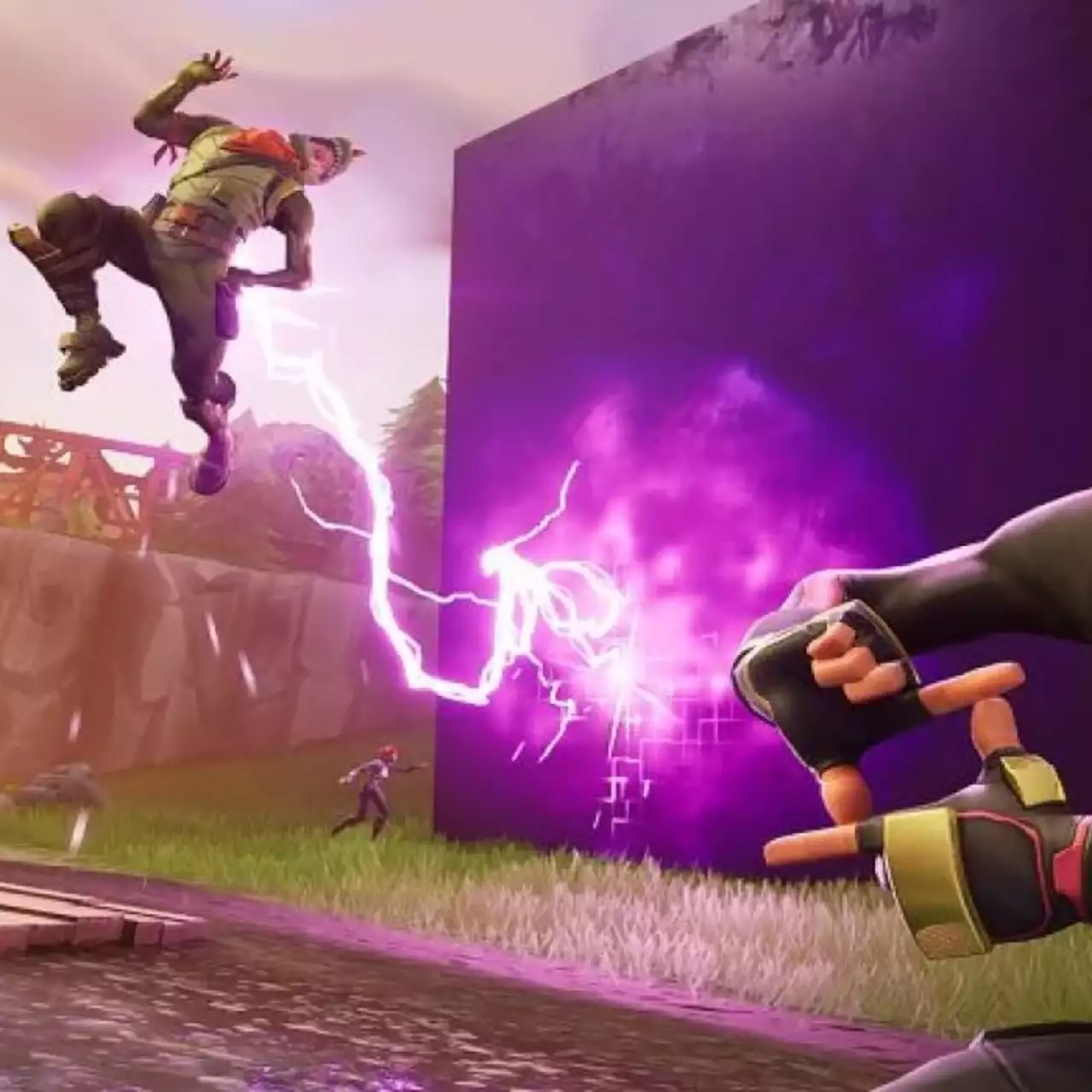 Авторы Fortnite подали в суд на ютуберов, которые продавали для игры «волшебные способности» Авторы Fortnite подали в суд на ютуберов, которые продавали для игры «волшебные способности»