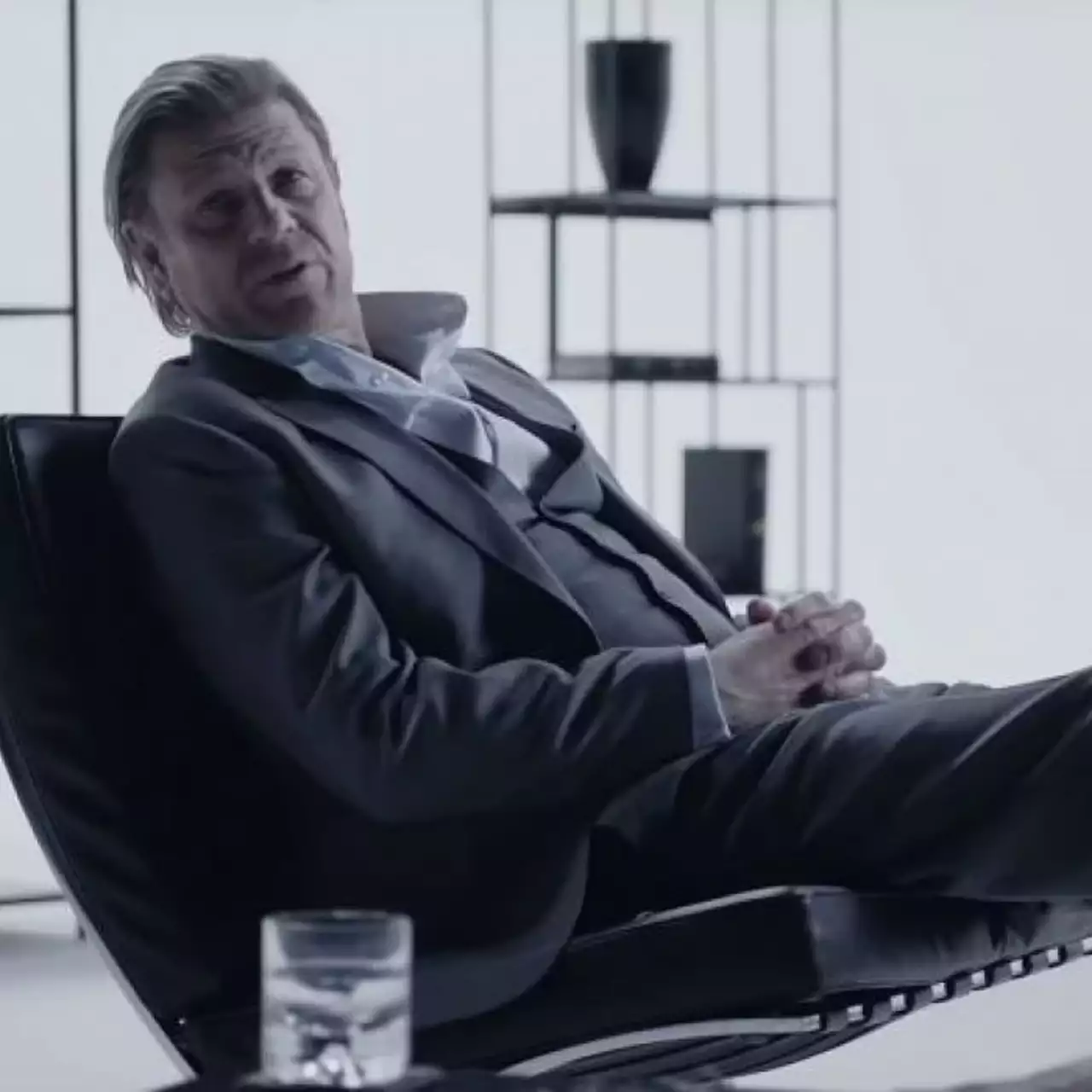 «Нельзя просто так взять и не умереть»: в Hitman 2 можно будет убить актера из популярного мема — видео «Нельзя просто так взять и не умереть»: в Hitman 2 можно будет убить актера из популярного мема — видео