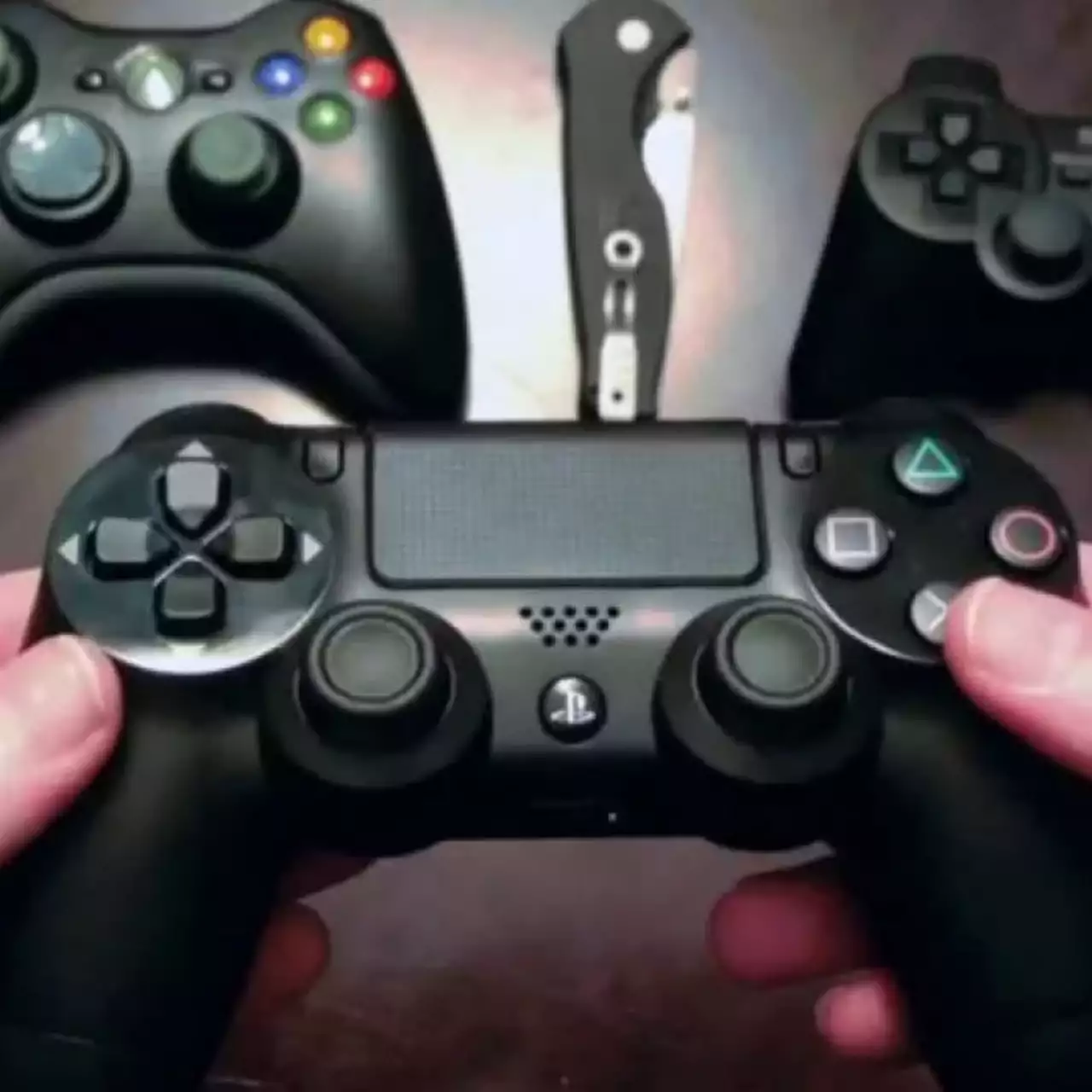 Для PlayStation Classic выпустят адаптер, который позволит играть на контроллерах от PS3, PS4, Xbox One и Switch Для PlayStation Classic выпустят адаптер, который позволит играть на контроллерах от PS3, PS4, Xbox One и Switch
