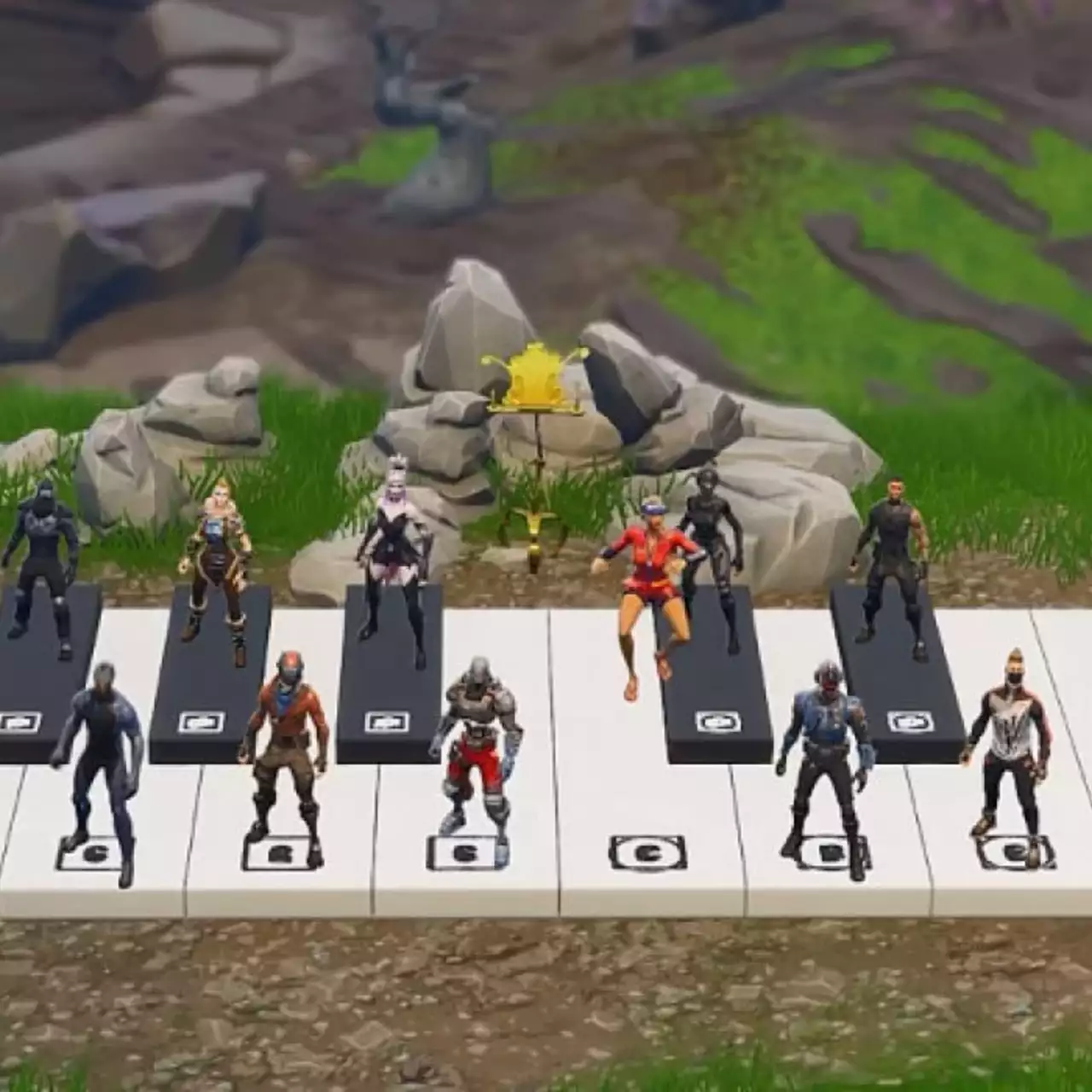 24 фаната Fortnite исполнили на гигантском пианино рождественскую песню — видео 24 фаната Fortnite исполнили на гигантском пианино рождественскую песню — видео