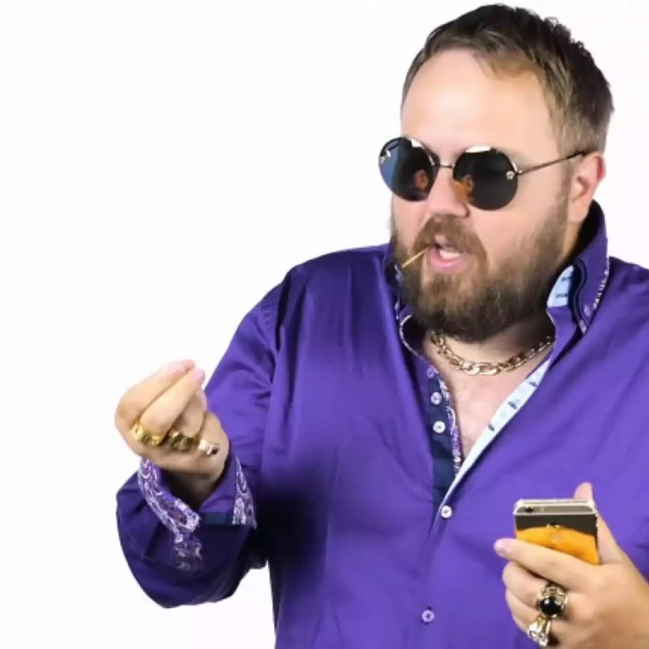 Узнайте, кто из российских YouTube-блогеров заработал больше всего денег за 2018 год
