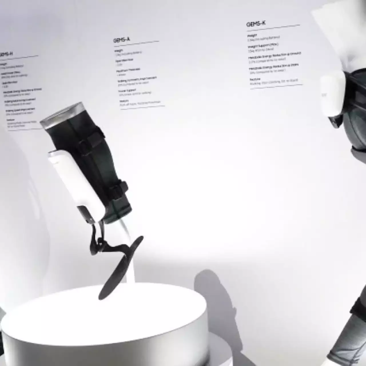 Crysis в реальной жизни — Samsung показала экзоскелет, который сделает вас быстрее Crysis в реальной жизни — Samsung показала экзоскелет, который сделает вас быстрее