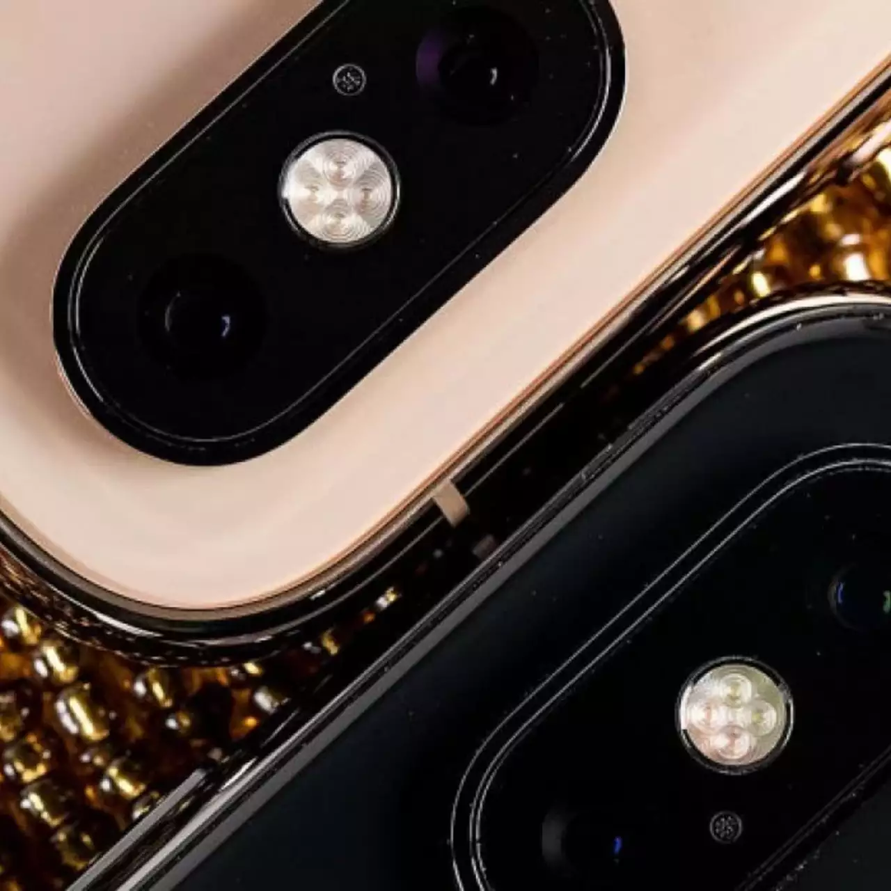 СМИ: Apple выпустит iPhone с тремя камерами. Вот как он может выглядеть СМИ: Apple выпустит iPhone с тремя камерами. Вот как он может выглядеть