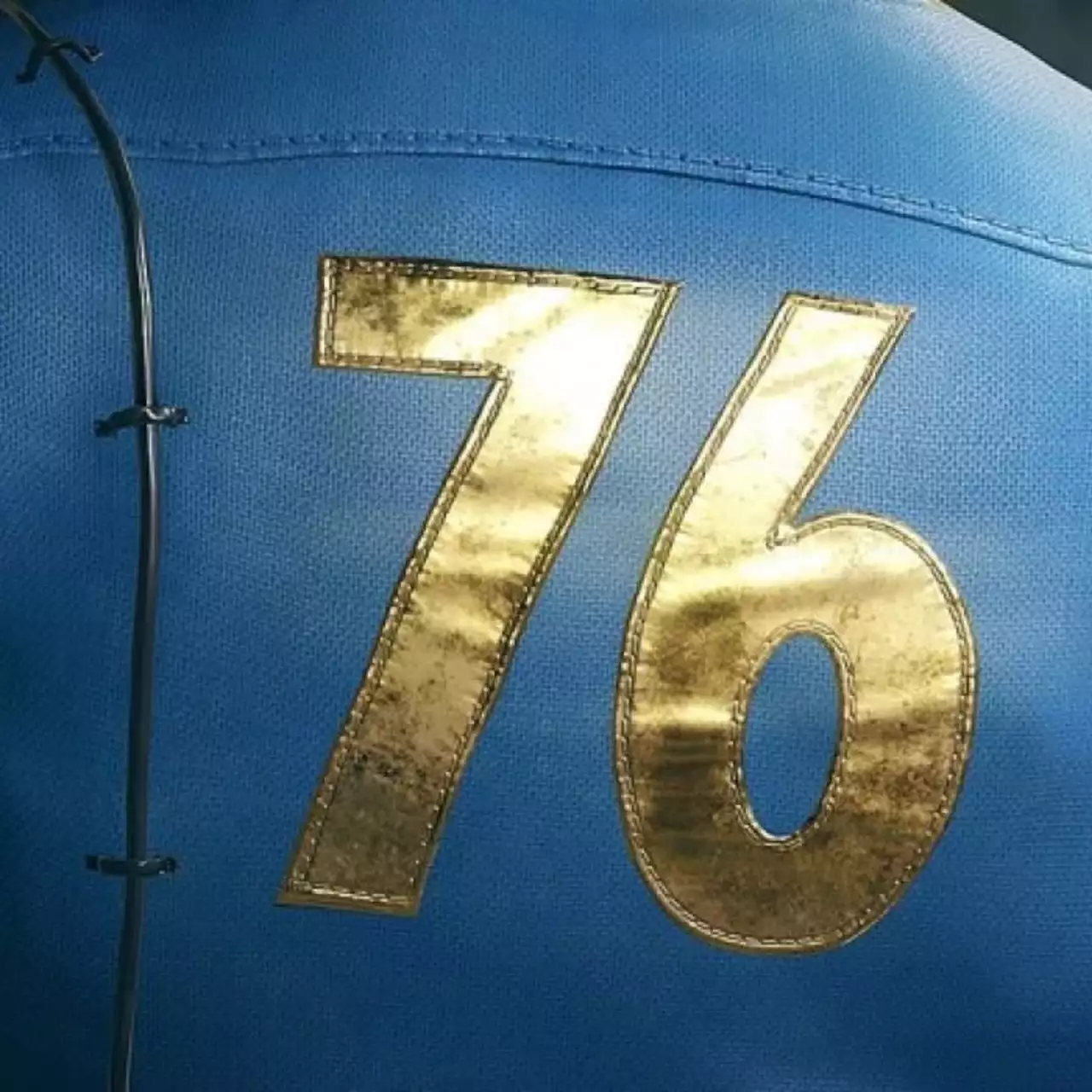 Кожаную куртку по Fallout 76 сравнили с мусорным пакетом — Bethesda снова в немилости у фанатов Кожаную куртку по Fallout 76 сравнили с мусорным пакетом — Bethesda снова в немилости у фанатов