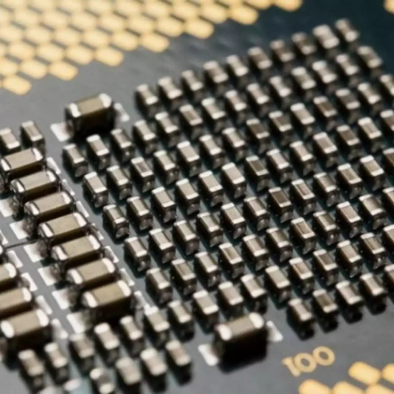 Intel выпустила 28-ядерный процессор, который стоит как четыре Nvidia RTX 2080