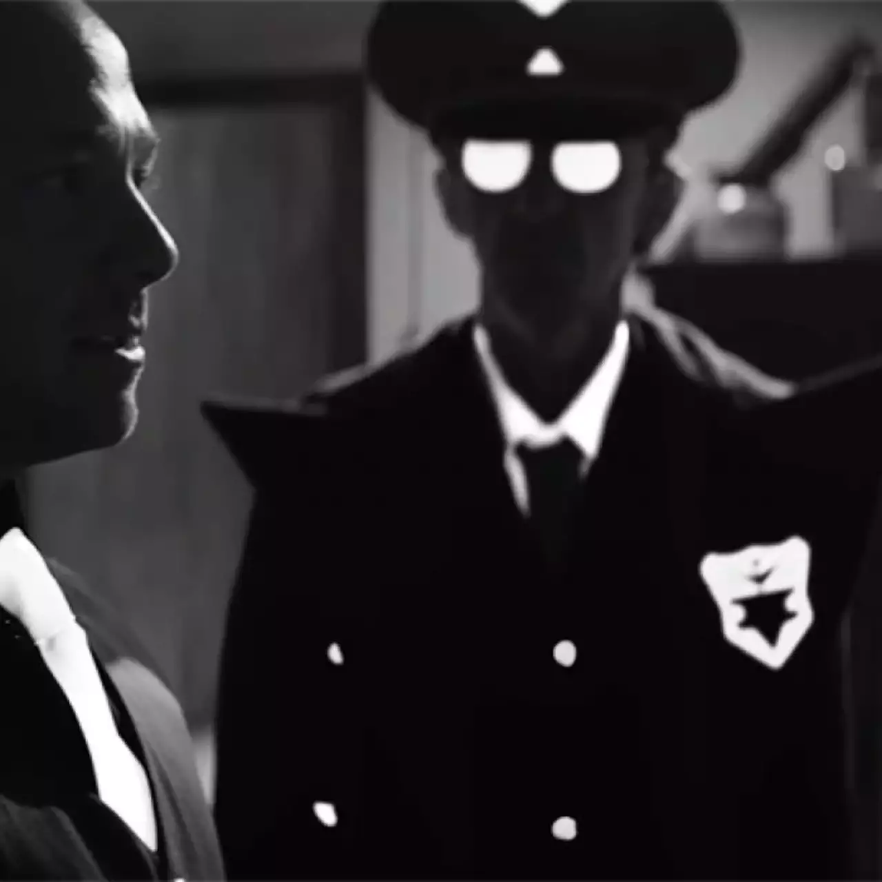 По Beholder сняли фильм со звездой «Дня выборов»! Посмотрите его бесплатно прямо сейчас По Beholder сняли фильм со звездой «Дня выборов»! Посмотрите его бесплатно прямо сейчас