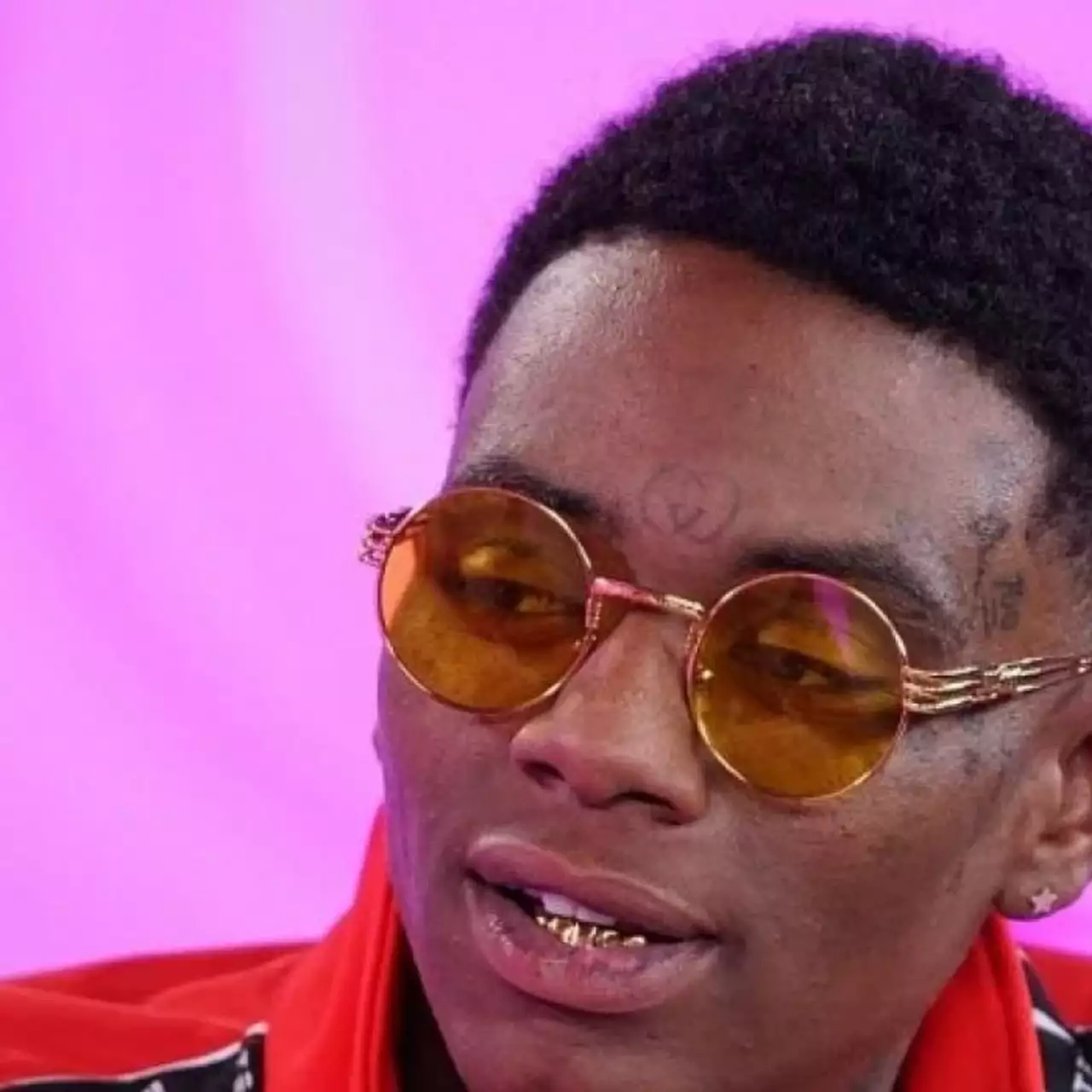 Soulja Boy вернулся! И он снова пытается всучить китайское барахло Soulja Boy вернулся! И он снова пытается всучить китайское барахло