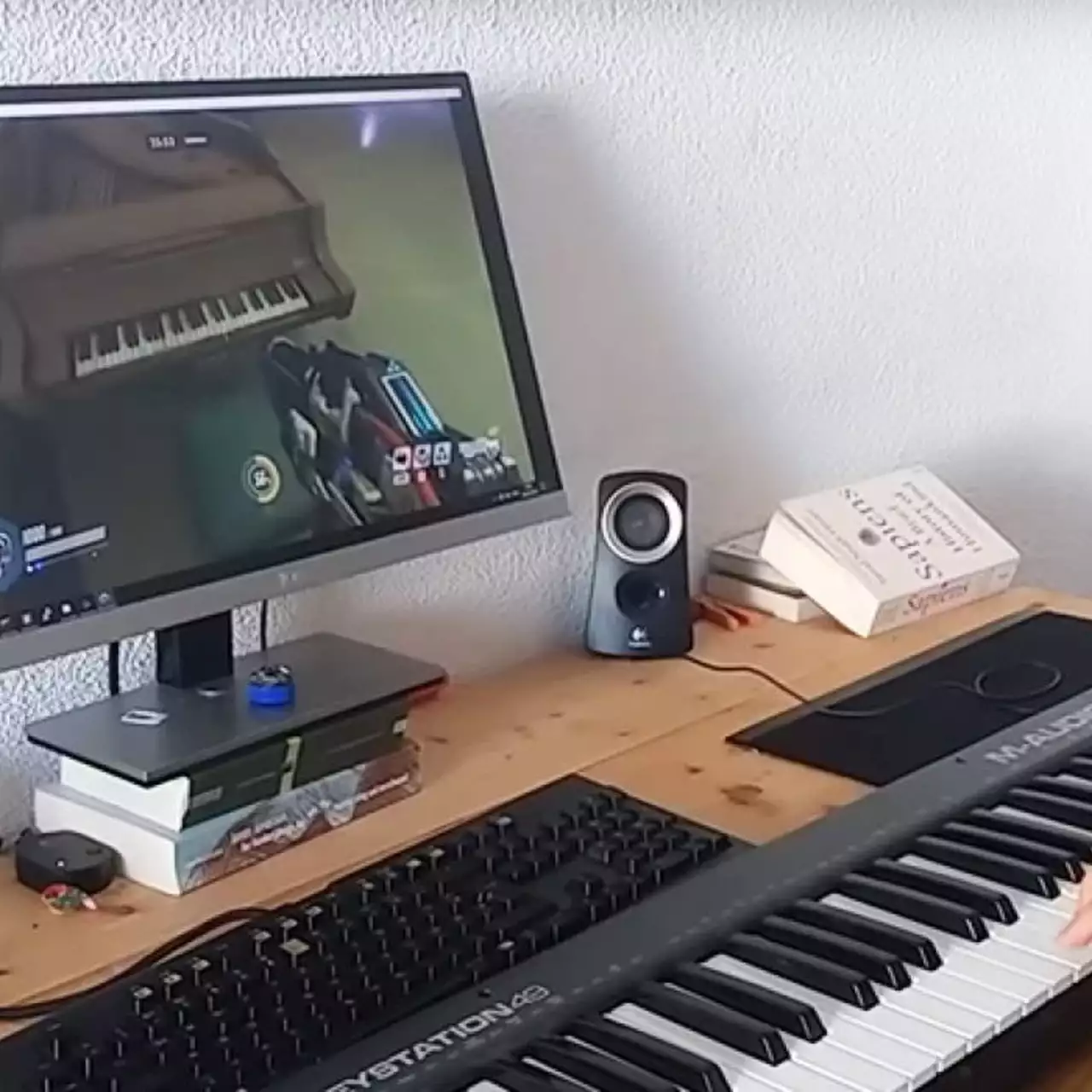 Клавиатура больше не нужна. Геймер сыграл на пианино в Overwatch при помощи «настоящего пианино» — видео Клавиатура больше не нужна. Геймер сыграл на пианино в Overwatch при помощи «настоящего пианино» — видео