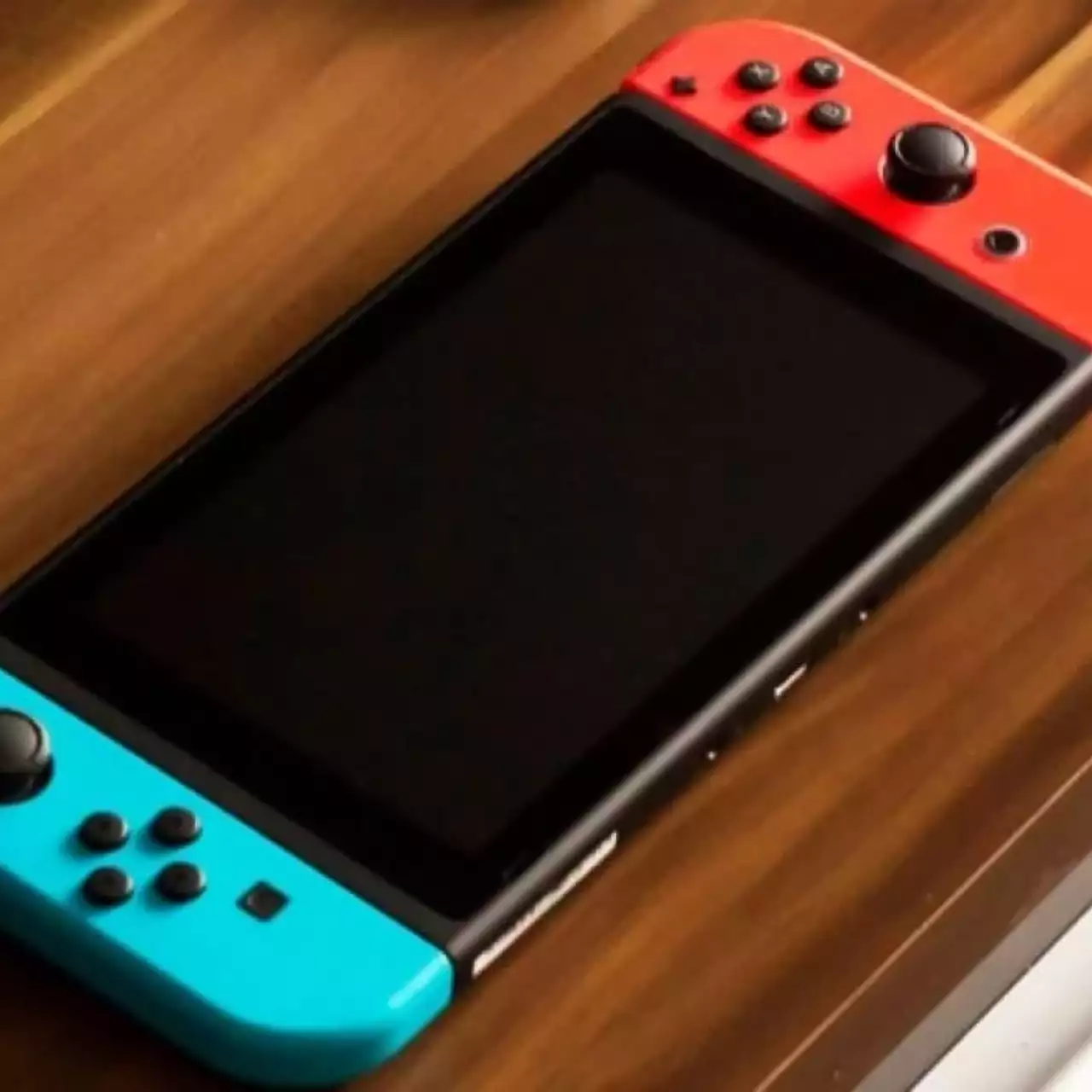Хакер установил Windows 10 на Nintendo Switch и спрашивает у Microsoft, как исправить синий экран смерти Хакер установил Windows 10 на Nintendo Switch и спрашивает у Microsoft, как исправить синий экран смерти
