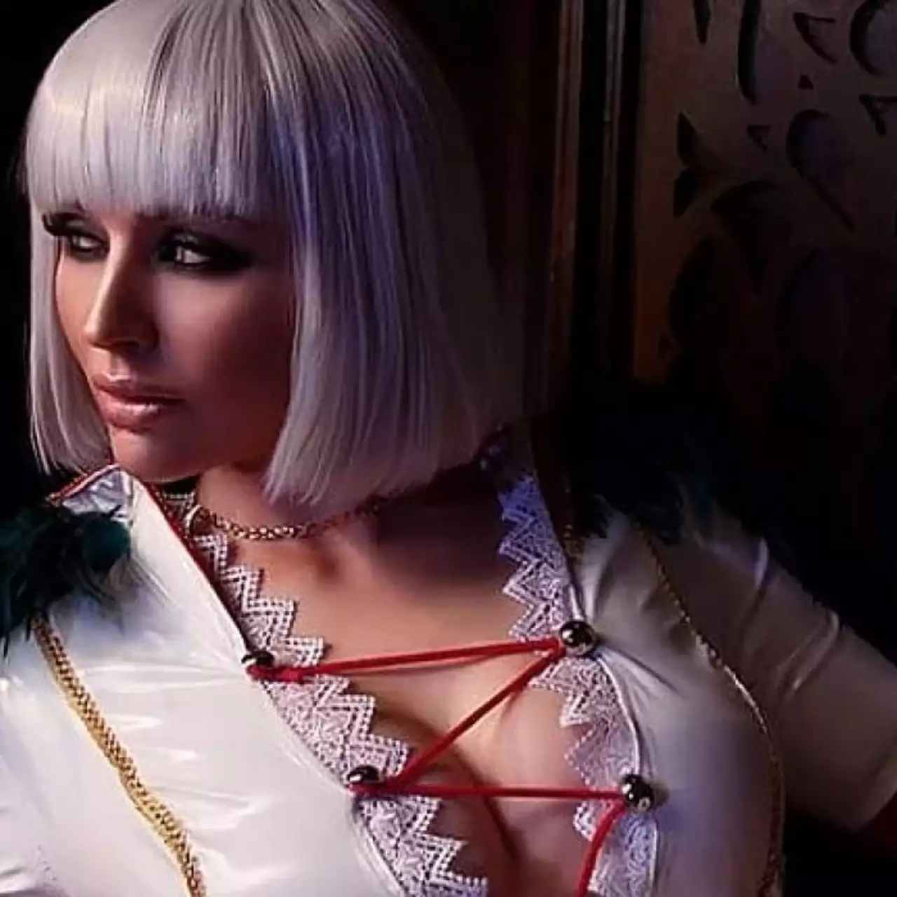 Возбуждающий воскресный косплей с персонажами серии Devil May Cry Возбуждающий воскресный косплей с персонажами серии Devil May Cry