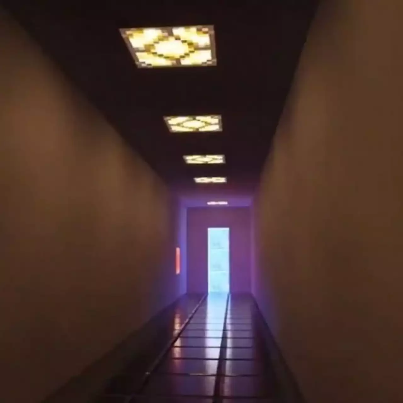В Minecraft добавили трассировку лучей. Такие красивые пиксели вы еще не видели В Minecraft добавили трассировку лучей. Такие красивые пиксели вы еще не видели