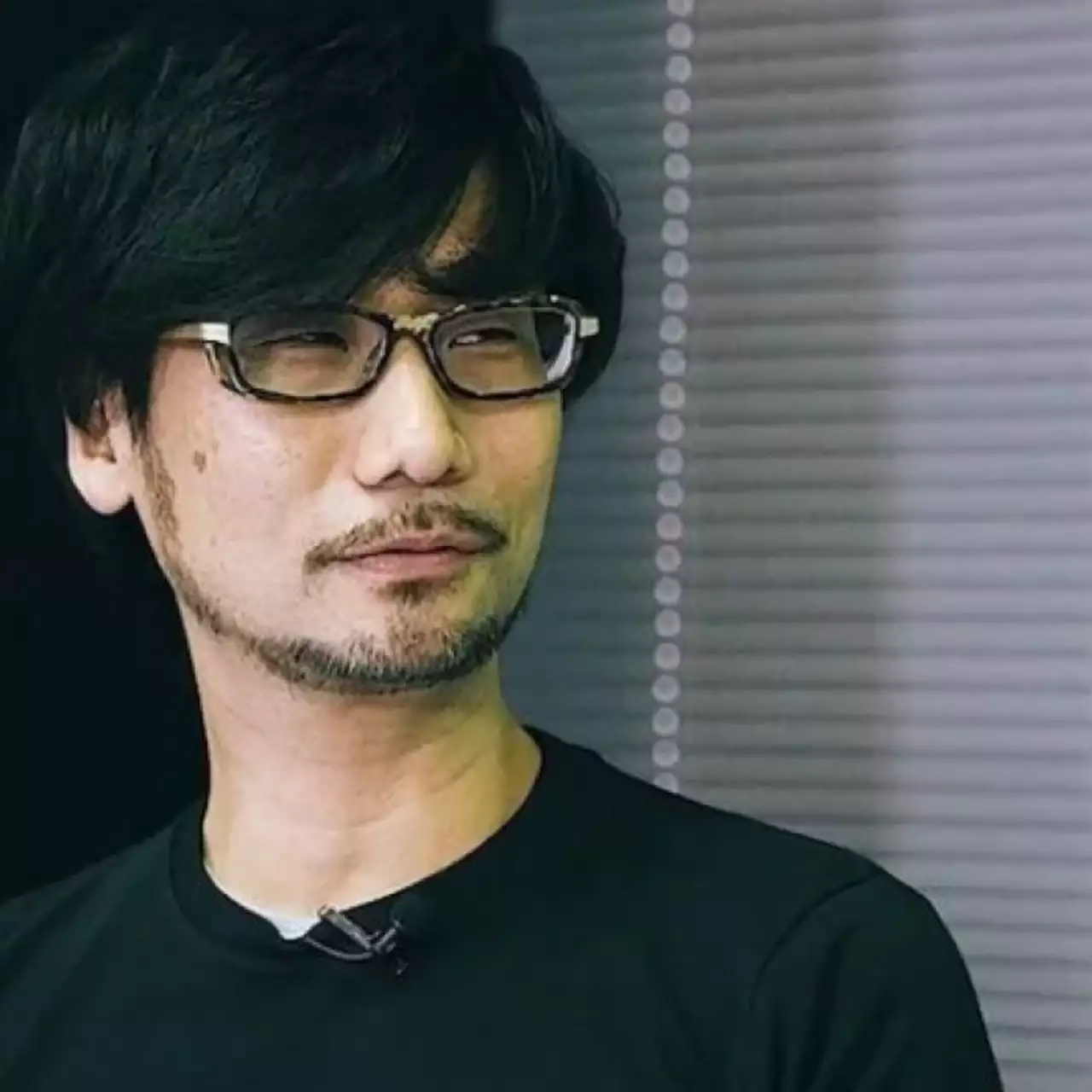 В мае выходит книга The Kojima Code, которая в русском переводе получила название «Кодзима — гений» В мае выходит книга The Kojima Code, которая в русском переводе получила название «Кодзима — гений»