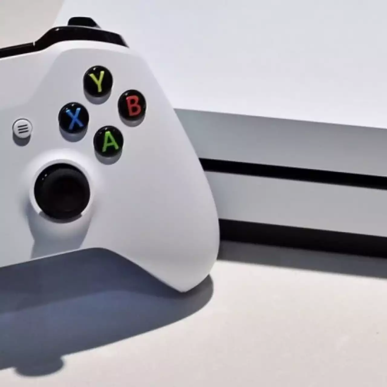 Разработчик игр уверен, что PS5 и новая Xbox будут намного мощнее, чем Google Stadia Разработчик игр уверен, что PS5 и новая Xbox будут намного мощнее, чем Google Stadia