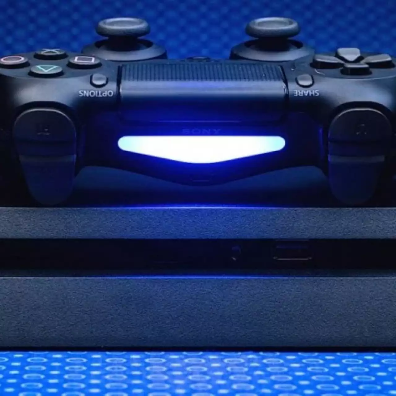 Появились подробности следующей прошивки PS4 — улучшение Тусовки и новая функция Появились подробности следующей прошивки PS4 — улучшение Тусовки и новая функция