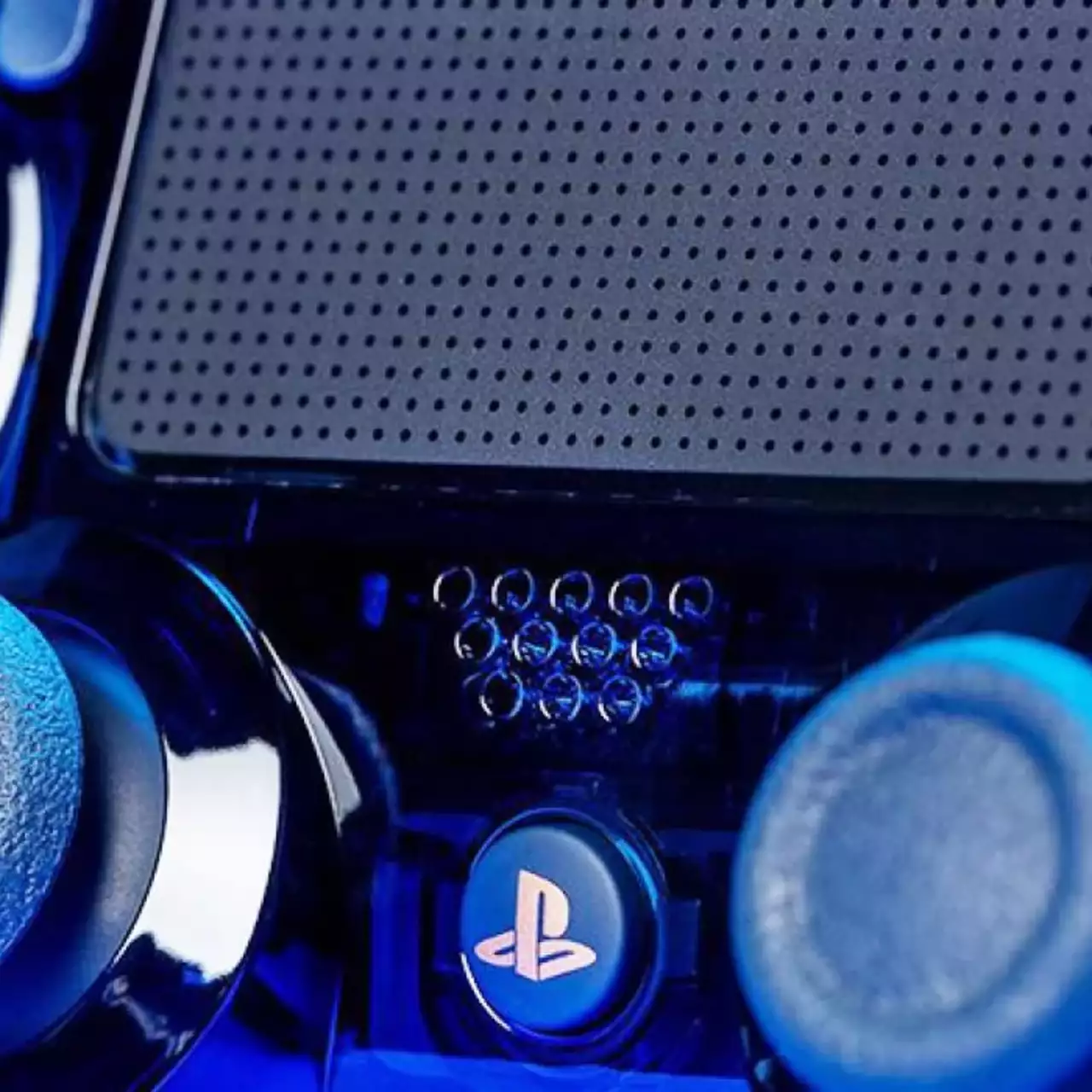 Слух: в сети появился первый тест PlayStation 5. Консоль сравнили с мощными видеокартами от Nvidia и AMD Слух: в сети появился первый тест PlayStation 5. Консоль сравнили с мощными видеокартами от Nvidia и AMD