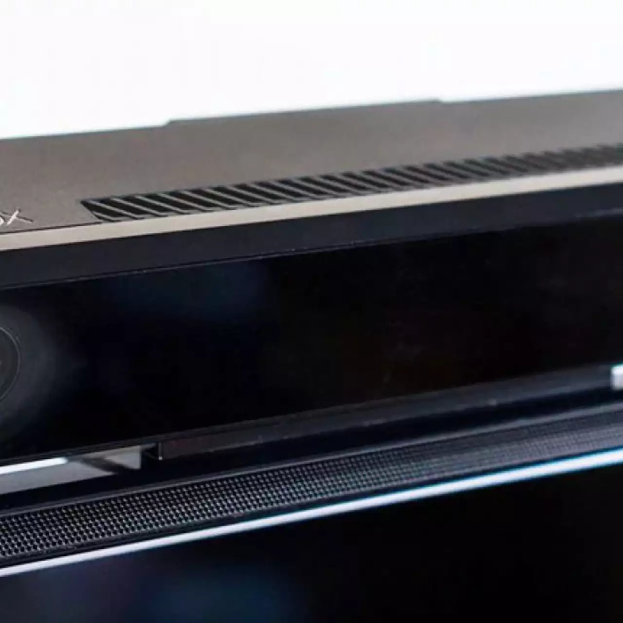 Kinect от Xbox One заметили в американском аэропорту. Его используют для видеонаблюдения Kinect от Xbox One заметили в американском аэропорту. Его используют для видеонаблюдения