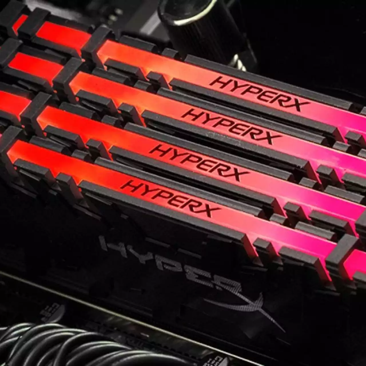 Установлен новый рекорд по разгону DDR4. Использовалось железо от Kingston и MSI Установлен новый рекорд по разгону DDR4. Использовалось железо от Kingston и MSI