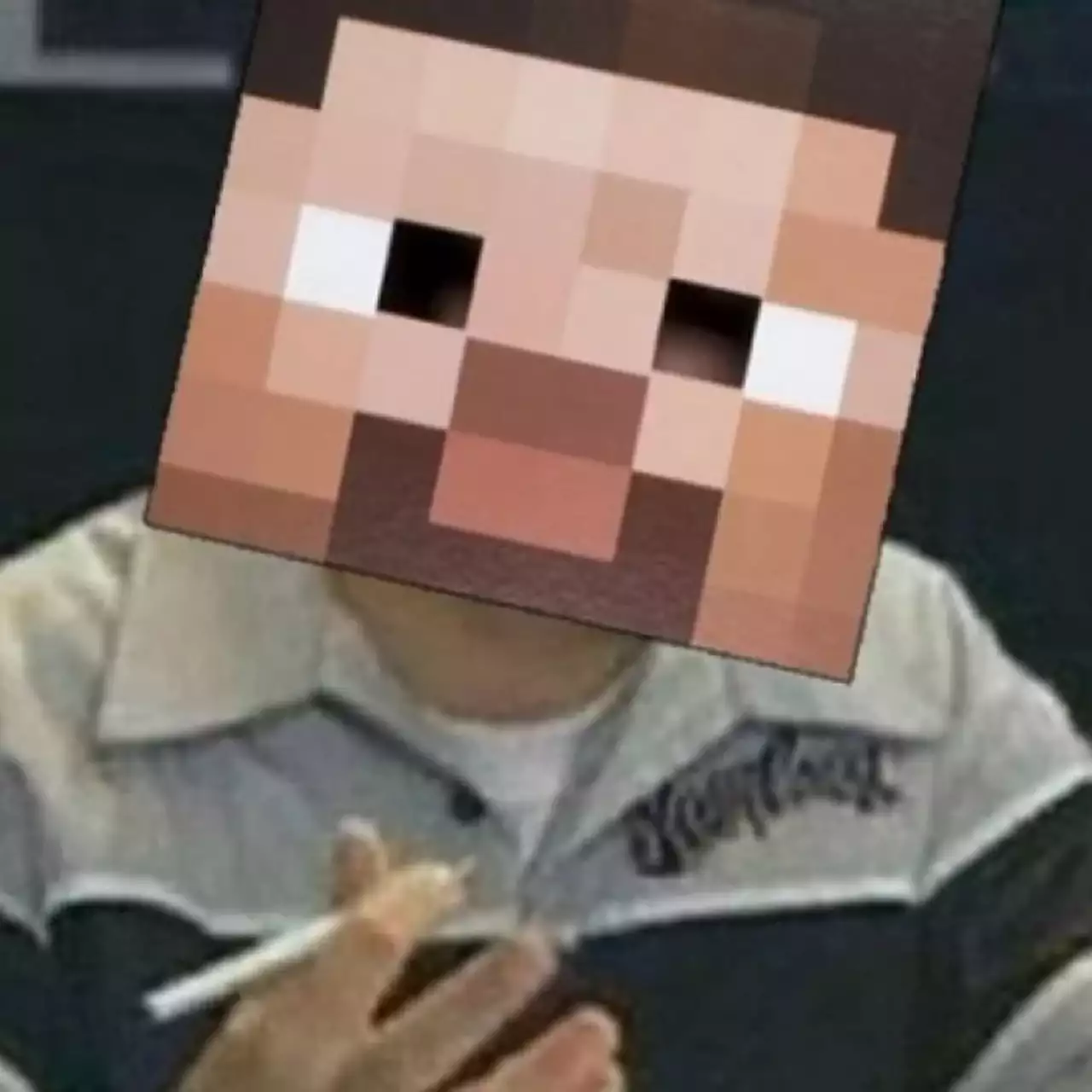 Парень запустил Minecraft внутри Minecraft. А потом еще одну Minecraft. И еще, и еще