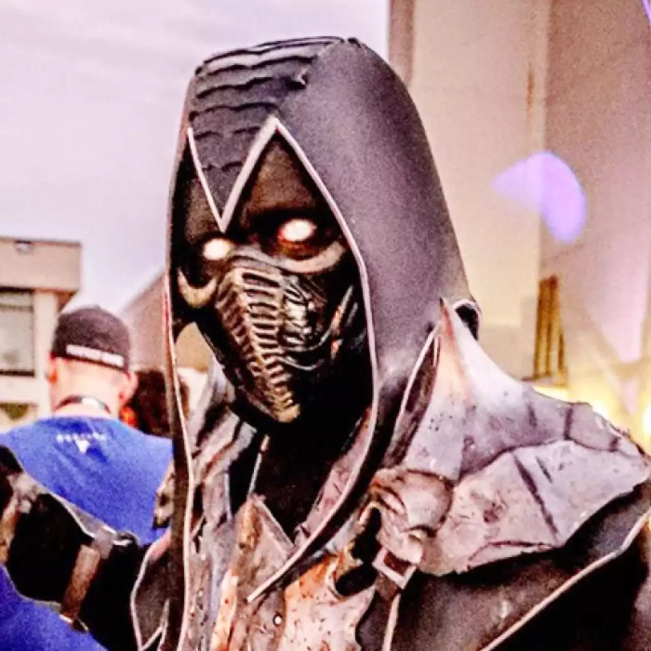 Эду Буну понравился косплей на Mortal Kombat, но он перепутал Нуб Сайбота с Ермаком Эду Буну понравился косплей на Mortal Kombat, но он перепутал Нуб Сайбота с Ермаком