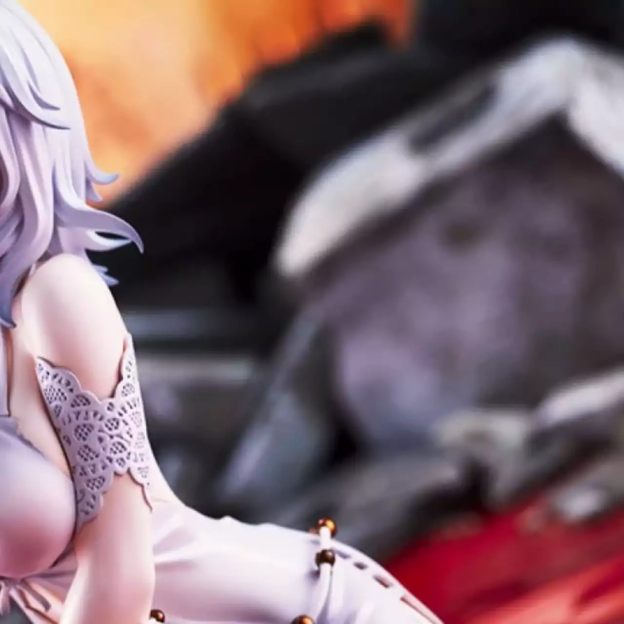 Японцы показали фигурку пышногрудой героини из Code Vein — фото