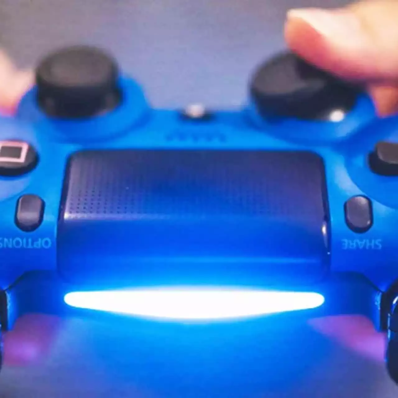 На PS4 вышла прошивка 7.00. Она привнесла несколько нововведений На PS4 вышла прошивка 7.00. Она привнесла несколько нововведений