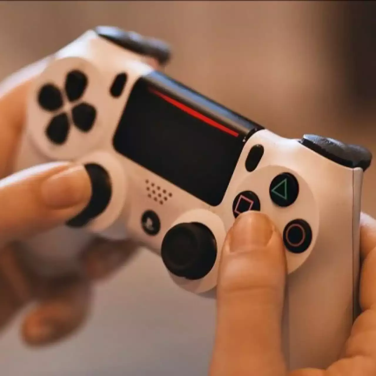 Sony запатентовала новый геймпад — скорее всего, это DualShock 5 для PS5 Sony запатентовала новый геймпад — скорее всего, это DualShock 5 для PS5