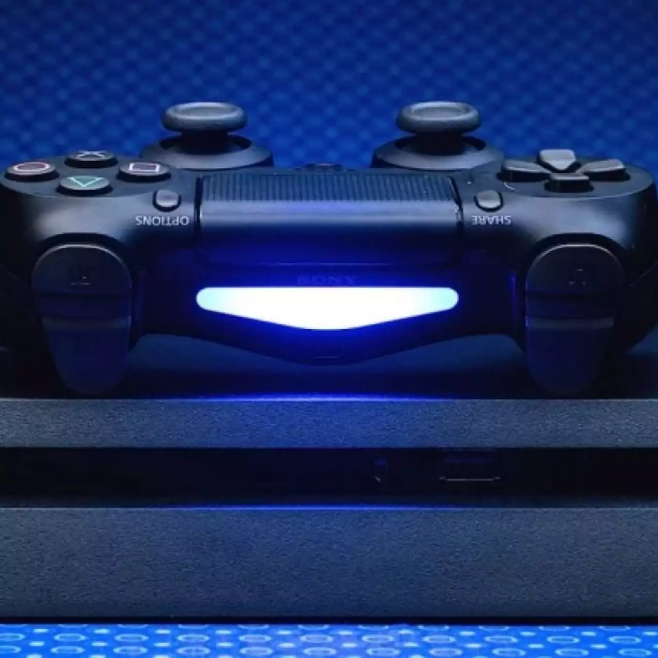 ФБР подозревала пользователя PlayStation Network в торговле кокаином и требовала от Sony раскрыть его данные ФБР подозревала пользователя PlayStation Network в торговле кокаином и требовала от Sony раскрыть его данные