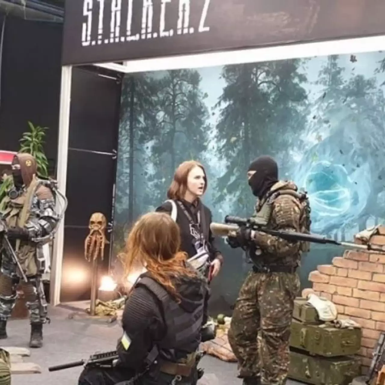 Обновлено: Отрубленные головы снорков и кровососов — стенд S.T.A.L.K.E.R. 2 на конференции в Киеве Обновлено: Отрубленные головы снорков и кровососов — стенд S.T.A.L.K.E.R. 2 на конференции в Киеве