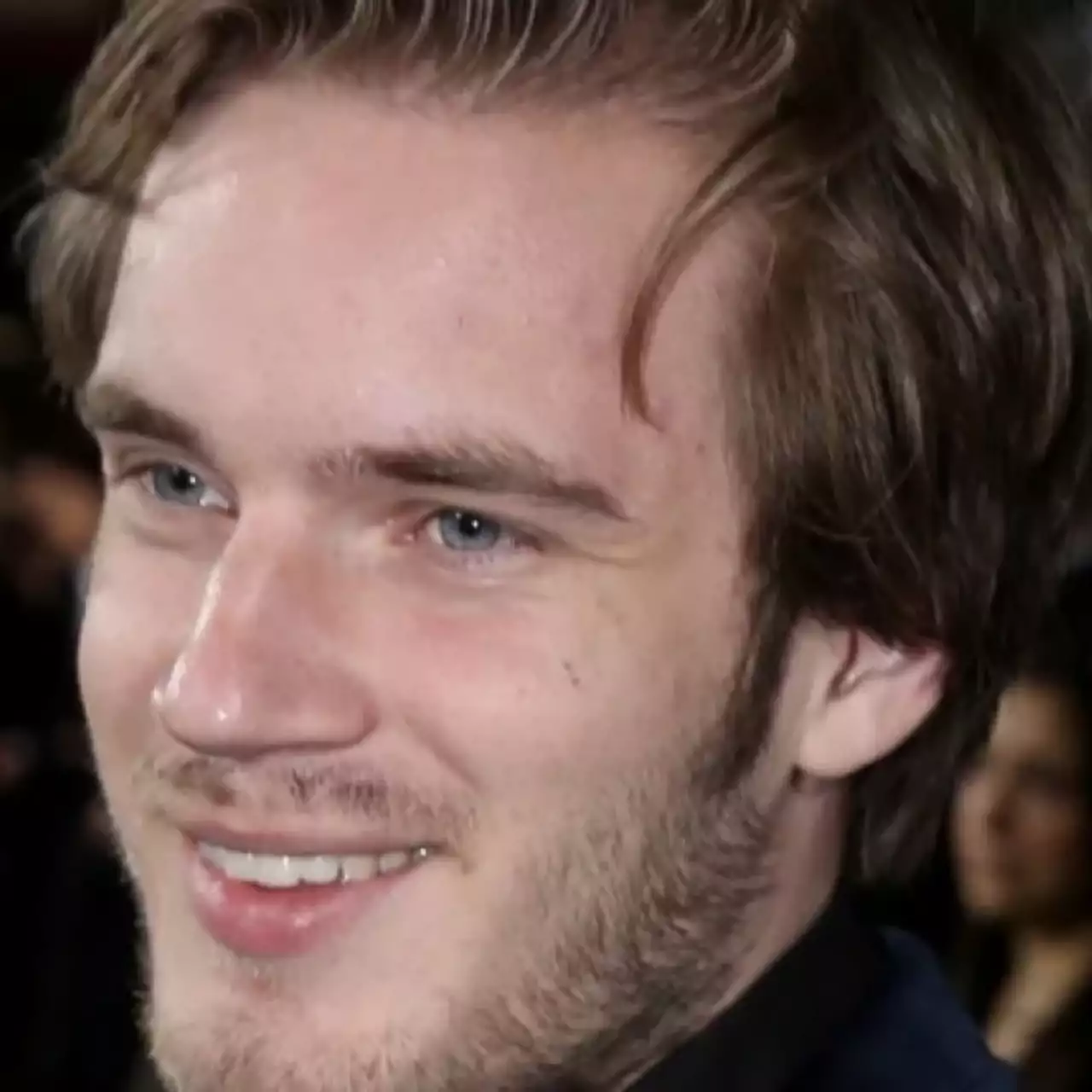 PewDiePie уходит с YouTube на какое-то время. Он очень устал PewDiePie уходит с YouTube на какое-то время. Он очень устал