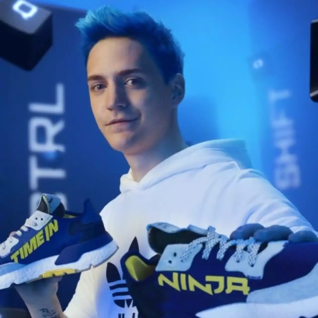 Популярный стример Ninja и компания adidas представили совместную пару кроссовок Популярный стример Ninja и компания adidas представили совместную пару кроссовок