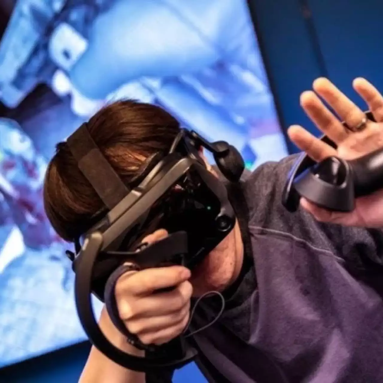 Новые геймплейные кадры Half-Life: Alyx — журналисты протестировали игру на 8 устройствах