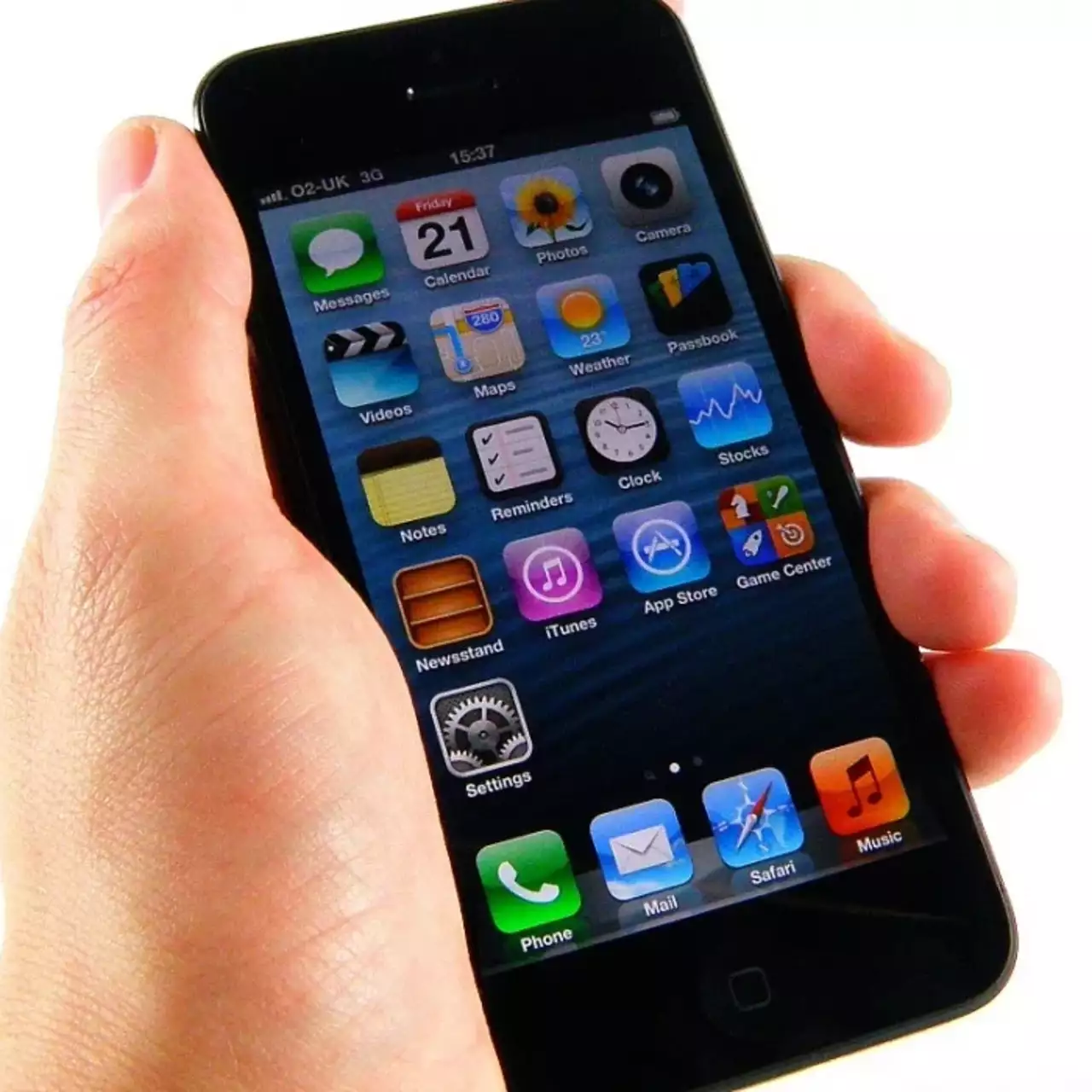 Начались мировые продажи iPhone 5