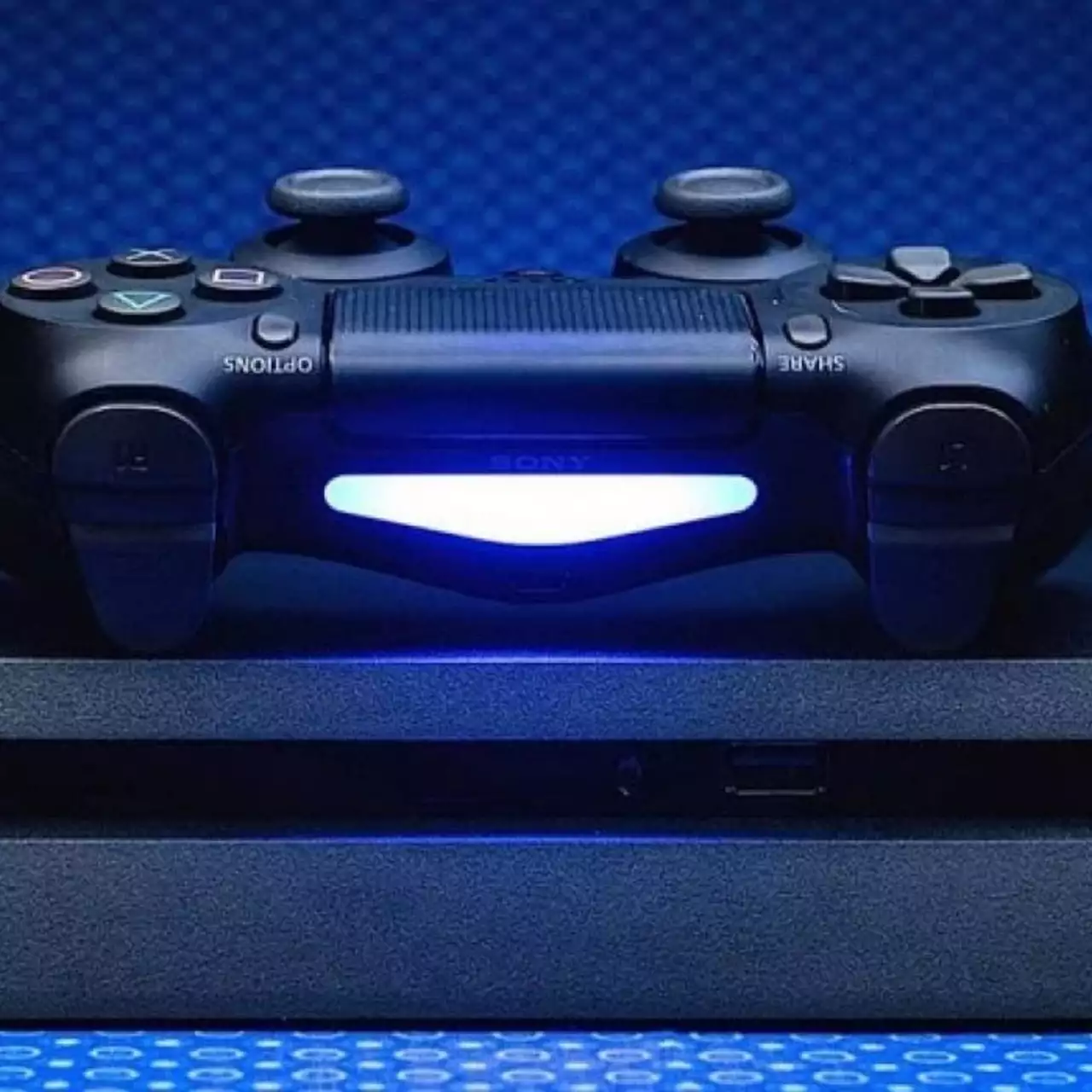 СМИ: PlayStation 5 покажут в феврале, а Sony может не приехать на E3 2020