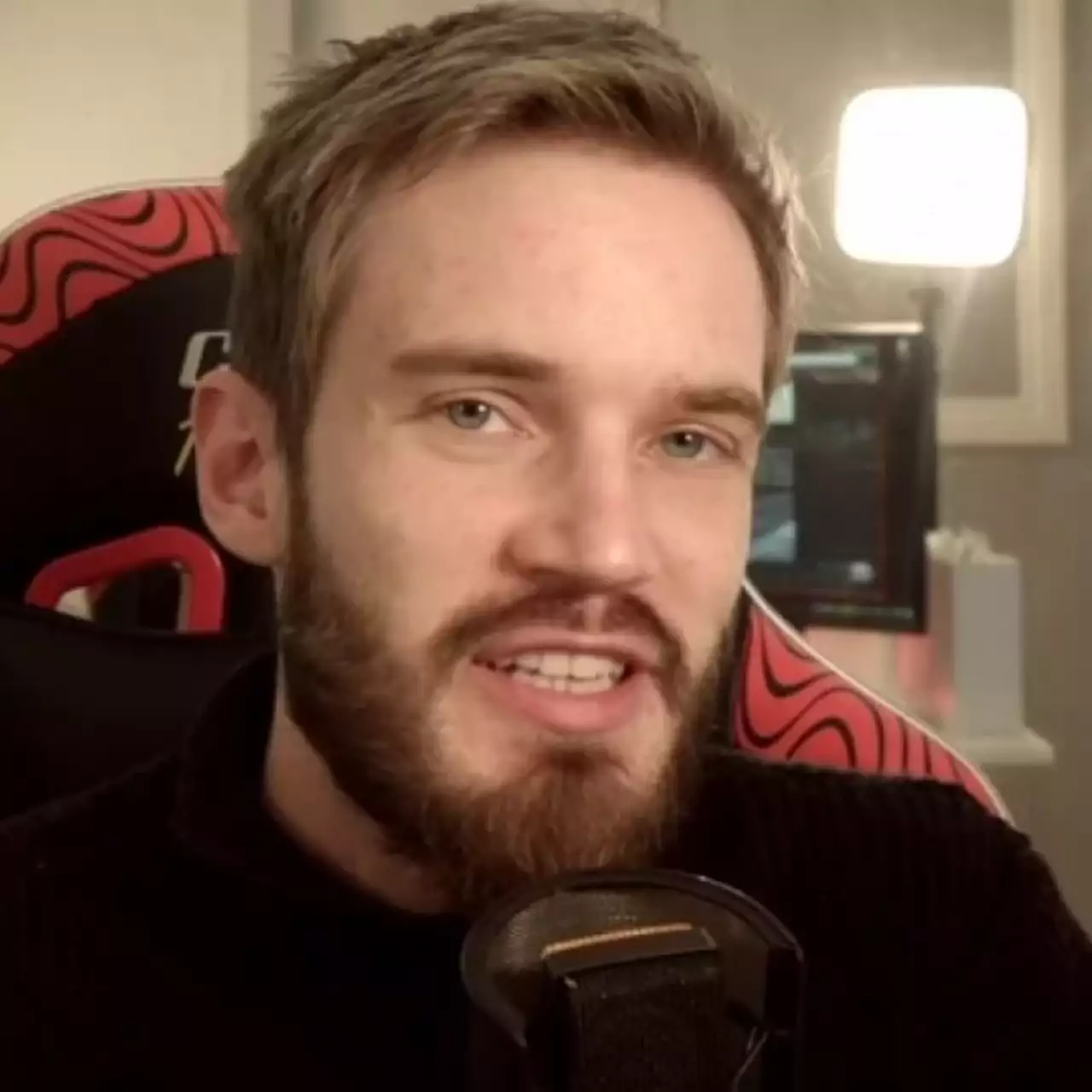 PewDiePie вернулся на YouTube с новым роликом после перерыва PewDiePie вернулся на YouTube с новым роликом после перерыва