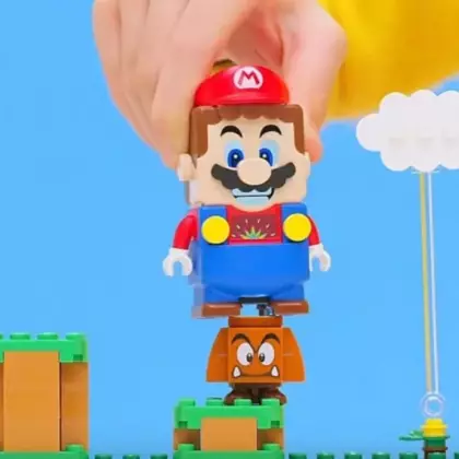 Анонсирован LEGO Super Mario — конструктор с электронным Марио, в котором можно проиграть — видео